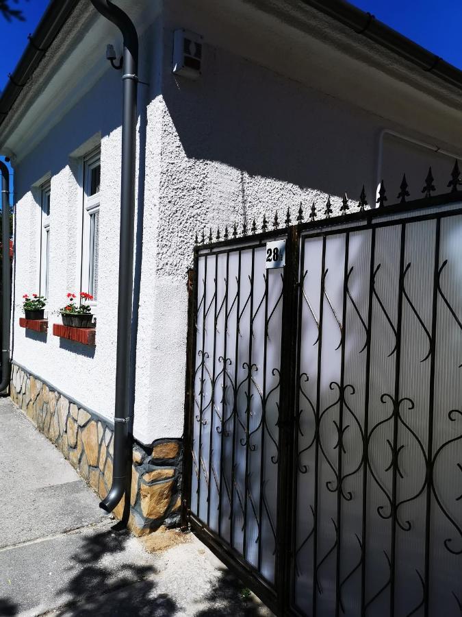Lehel Apartman Keszthely Εξωτερικό φωτογραφία